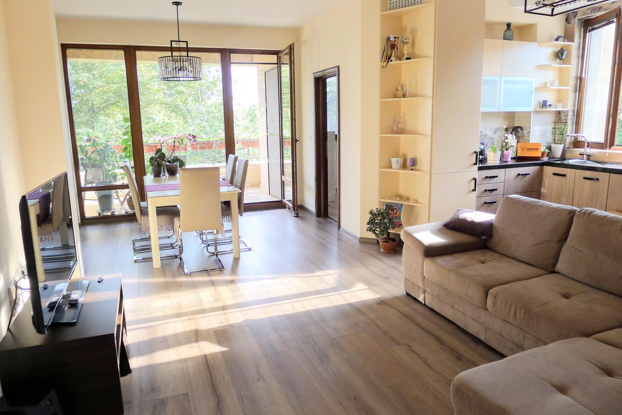 Sea Garden Lux Apartment Varna Ngoại thất bức ảnh